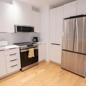 Apartment Beautifully Renovated 3br Downtown 2min To Metro, Montreal