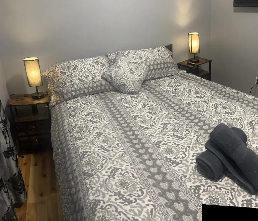 Amazing 4-Bedrooms Montréal