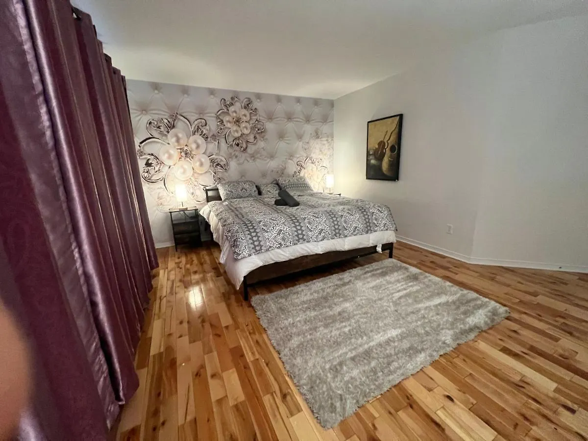 Hébergement de vacances Amazing 4-Bedrooms Montréal