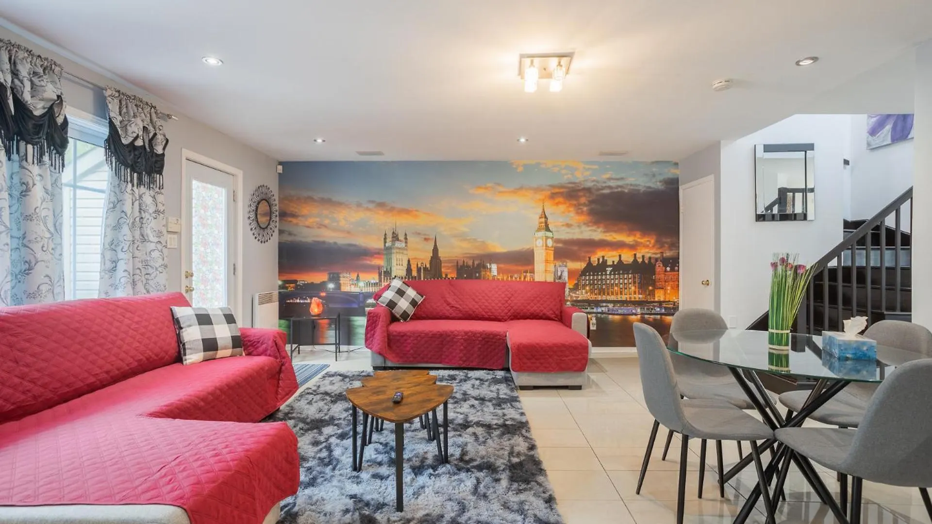 Amazing 4-Bedrooms Montréal